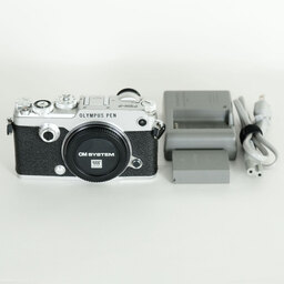 OLYMPUS PEN-F