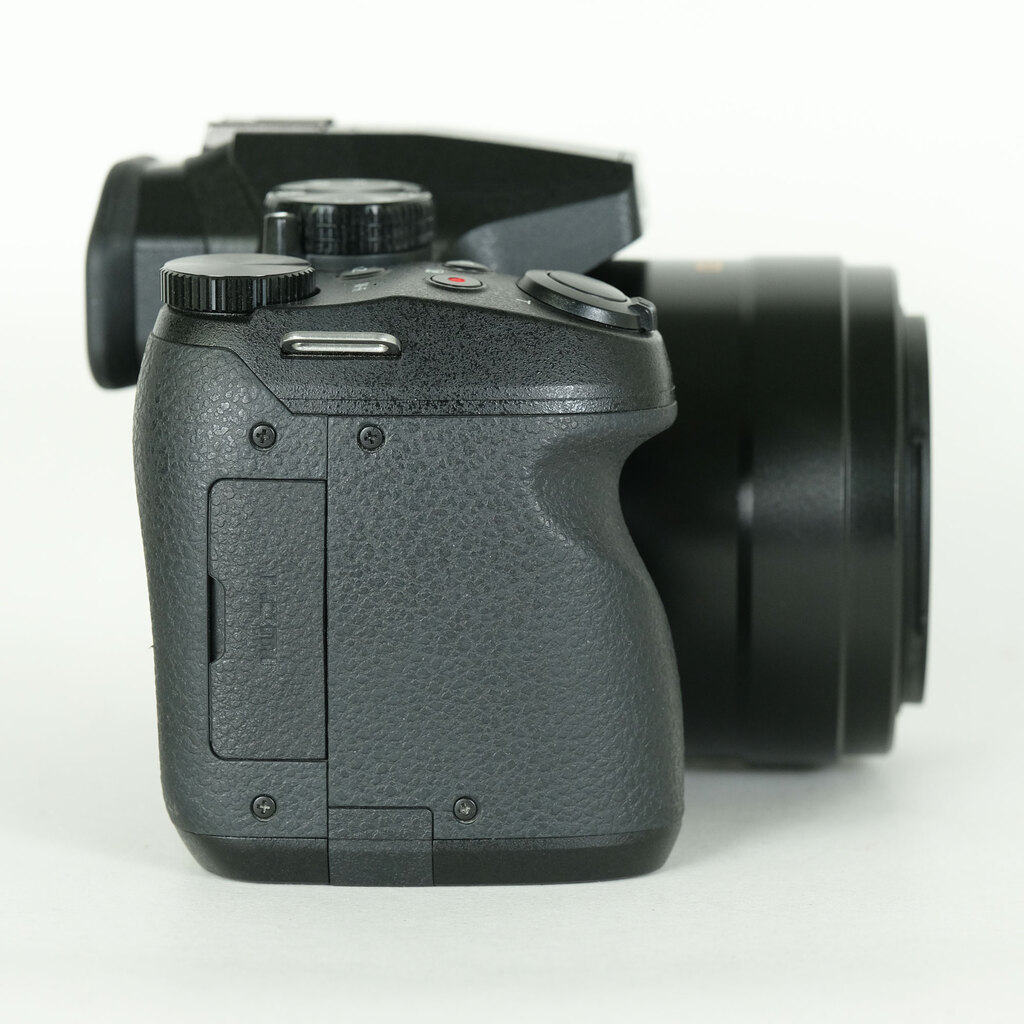 Panasonic LUMIX DMC-FZ300