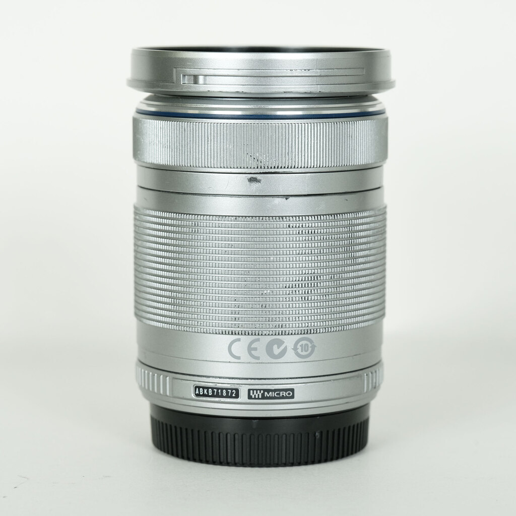OLYMPUS M.ZUIKO DIGITAL ED 40-150mm F4.0-5.6 Rの出品 | ONE SCENE