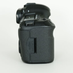 Canon EOS 5D Mark III Canon EOS 5D Mark III