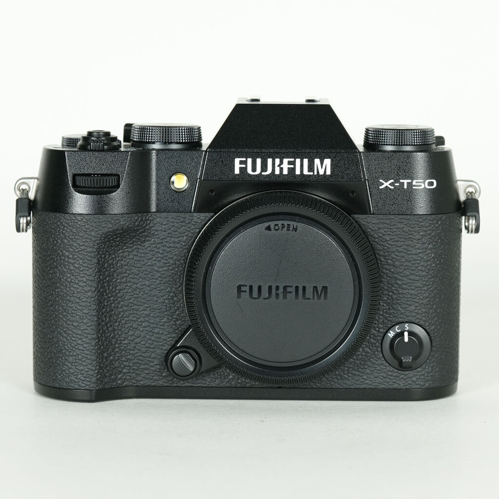 FUJIFILM X-T50