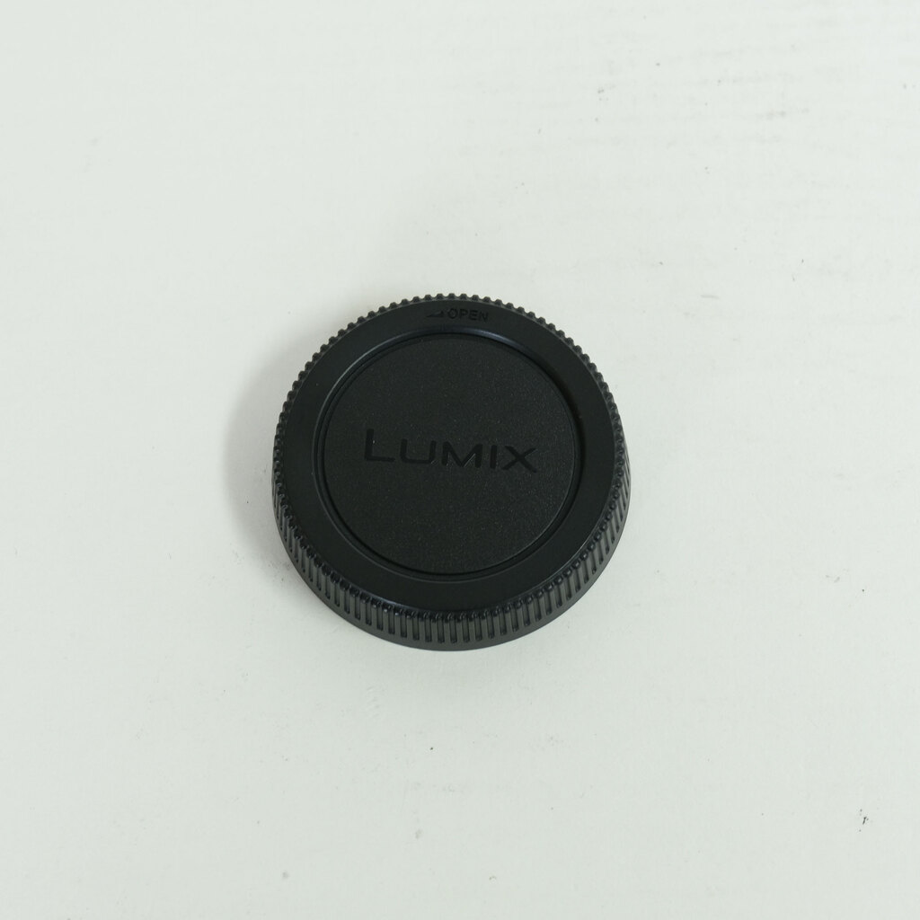 Panasonic LUMIX G 14-42mm F3.5-5.6 ASPH. MEGA O.I.S. H-FS014042