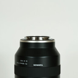 TAMRON 70-180mm F/2.8 Di III VXD (Model A056) [ ソニーE用 ]