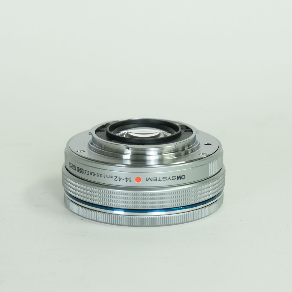 OLYMPUS M.ZUIKO DIGITAL ED 14-42mm F3.5-5.6 EZ シルバー