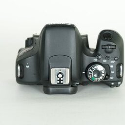 Canon EOS Kiss X9i