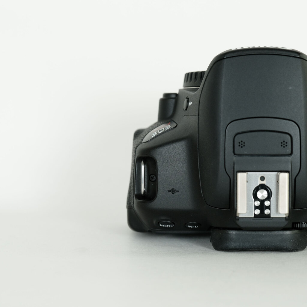 Canon EOS Kiss X6i　ボディ