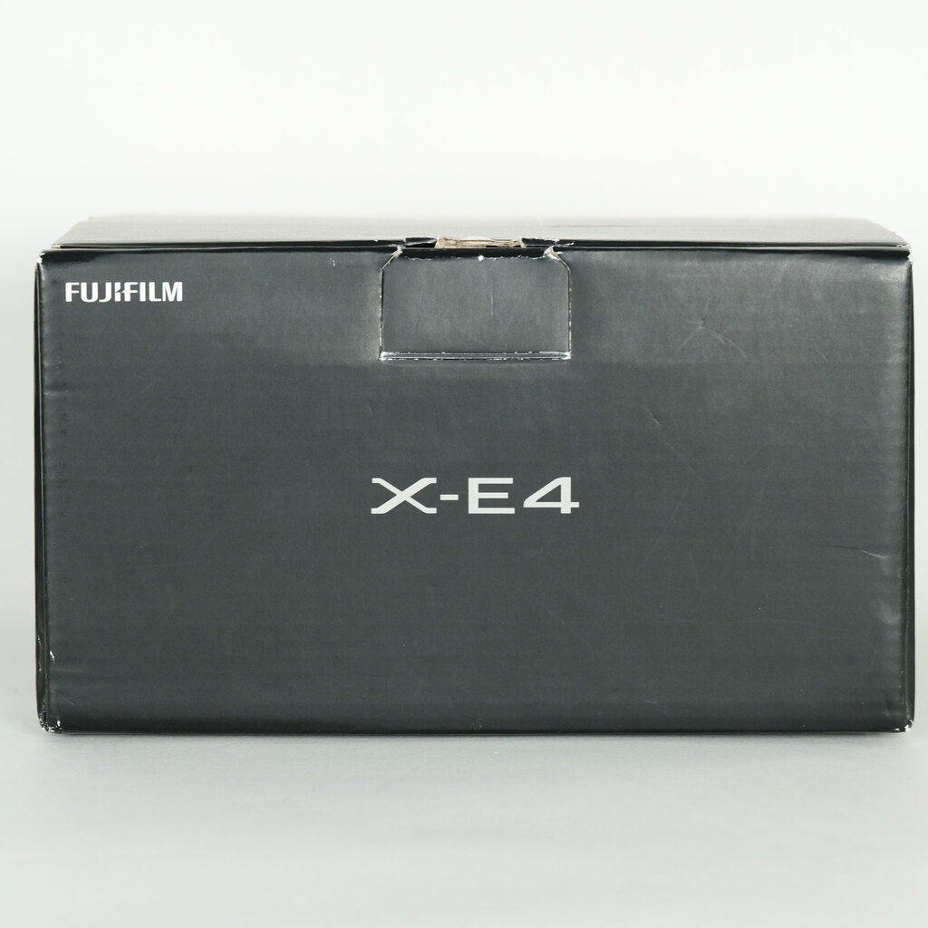 FUJIFILM X-E4