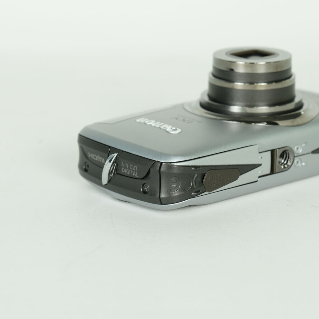 Canon IXY DIGITAL 930IS シルバーの出品 | ONE SCENE（ワンシーン）