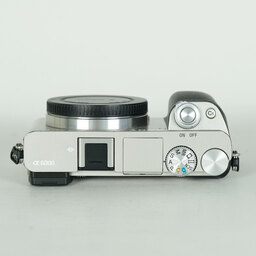SONY α6000(ILCE-6000) SONY α6000(ILCE-6000)