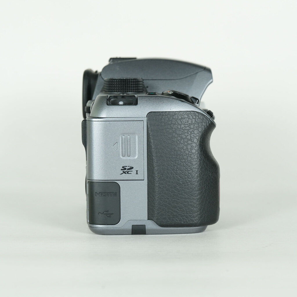 PENTAX K-70 ボディ シルキーシルバーの出品 | ONE SCENE（ワンシーン）