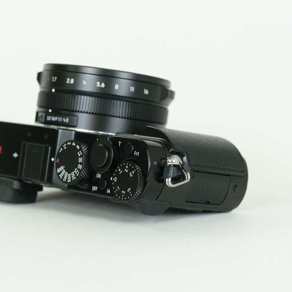 Panasonic LUMIX DC-LX100M2