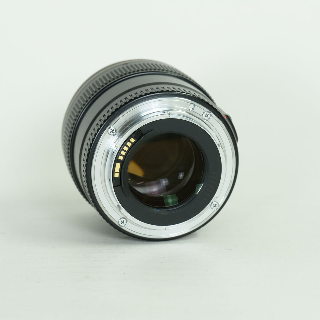 Canon EF85mm F1.8 USM