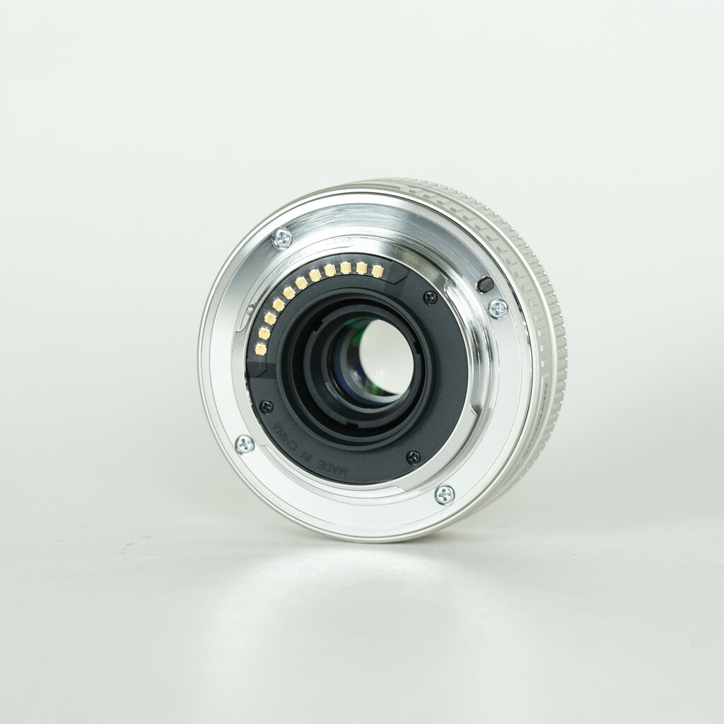 OLYMPUS M.ZUIKO DIGITAL 17mm F2.8 シルバー OLYMPUS M.ZUIKO DIGITAL 17mm F2.8 シルバー