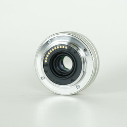 OLYMPUS M.ZUIKO DIGITAL 17mm F2.8 シルバー OLYMPUS M.ZUIKO DIGITAL 17mm F2.8 シルバー