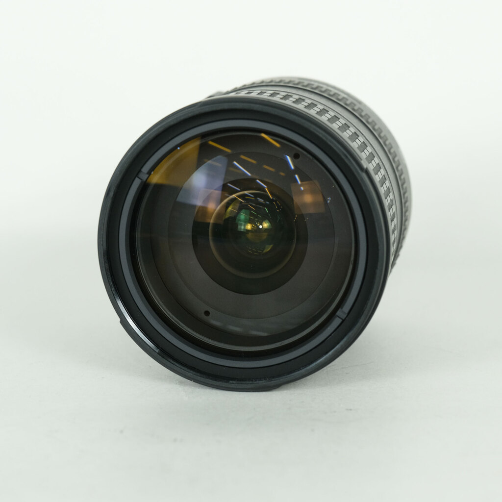 Nikon AF-S DX VR Zoom-Nikkor 18-200mm F3.5-5.6G IF-EDの出品 | ONE