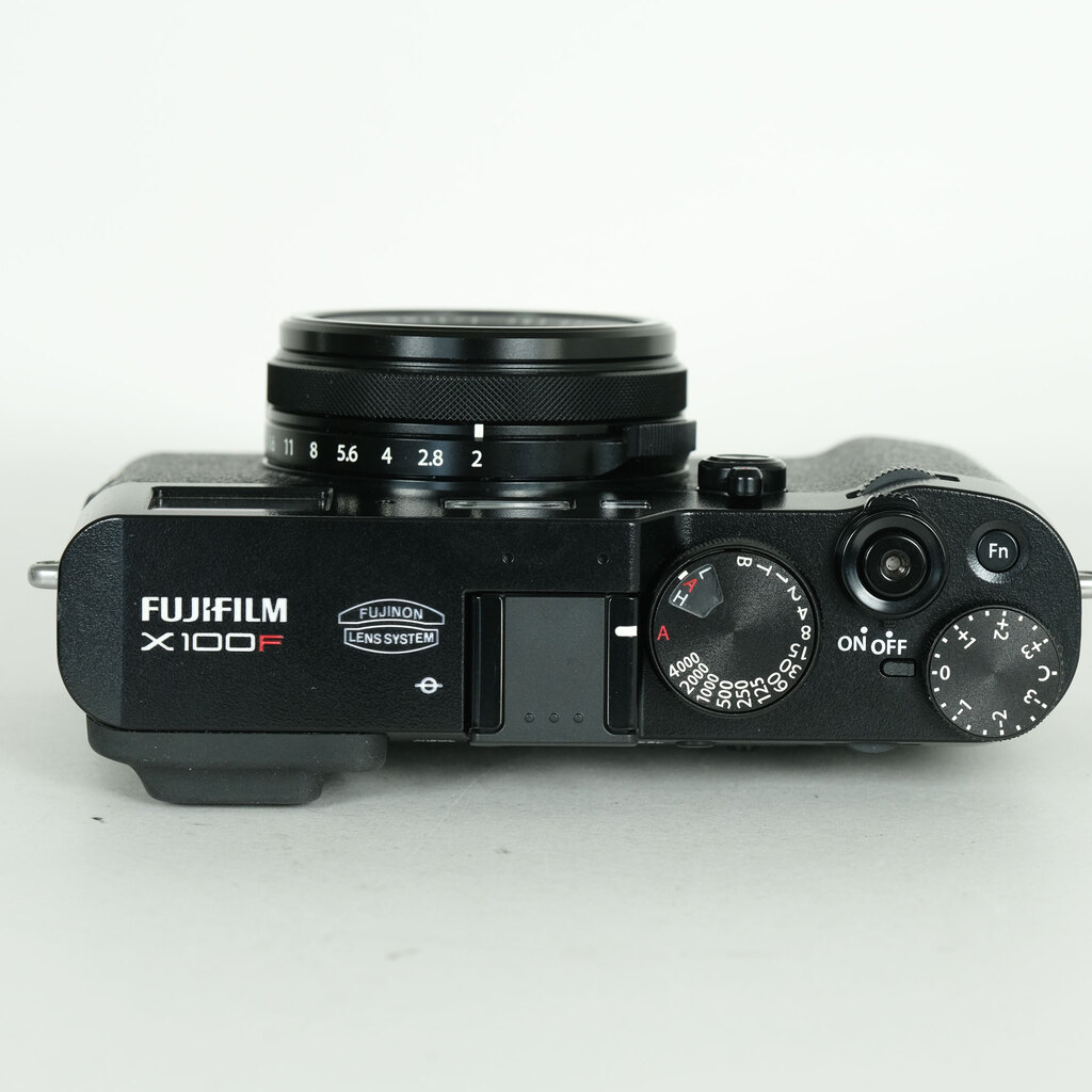 FUJIFILM X100F ブラック FUJIFILM X100F ブラック