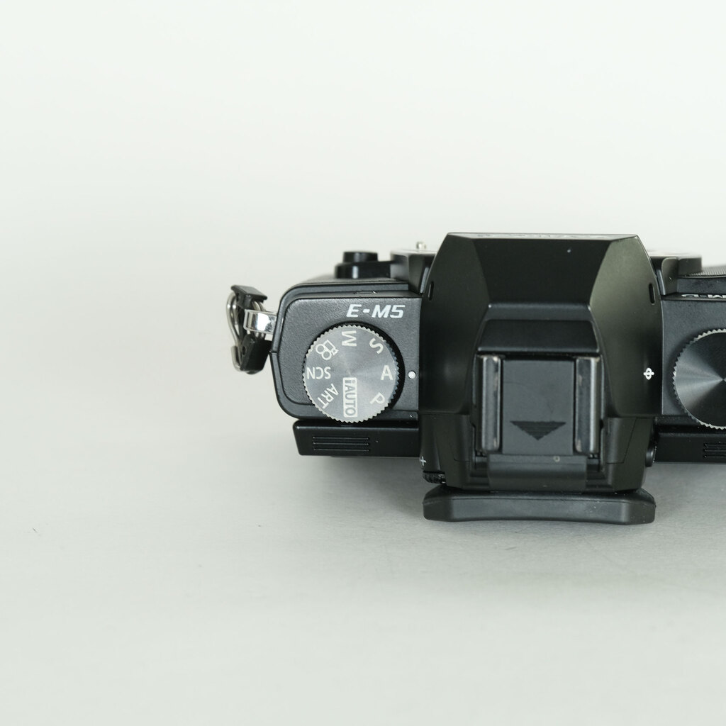 OLYMPUS OM-D E-M5 ボディ ブラック