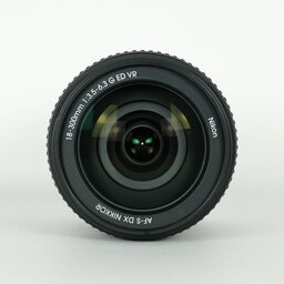 Nikon AF-S DX NIKKOR 18-300mm f/3.5-6.3G ED VR