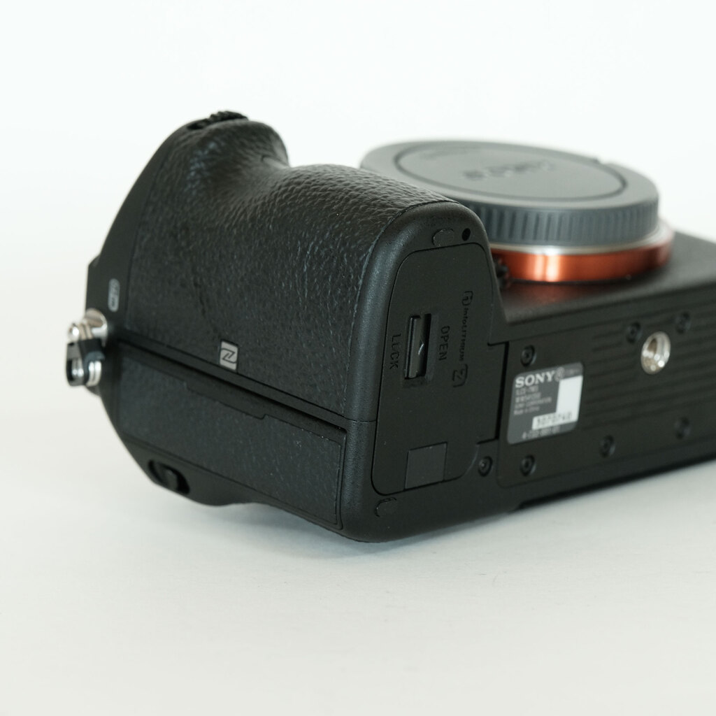 SONY α7 III（ILCE-7M3）