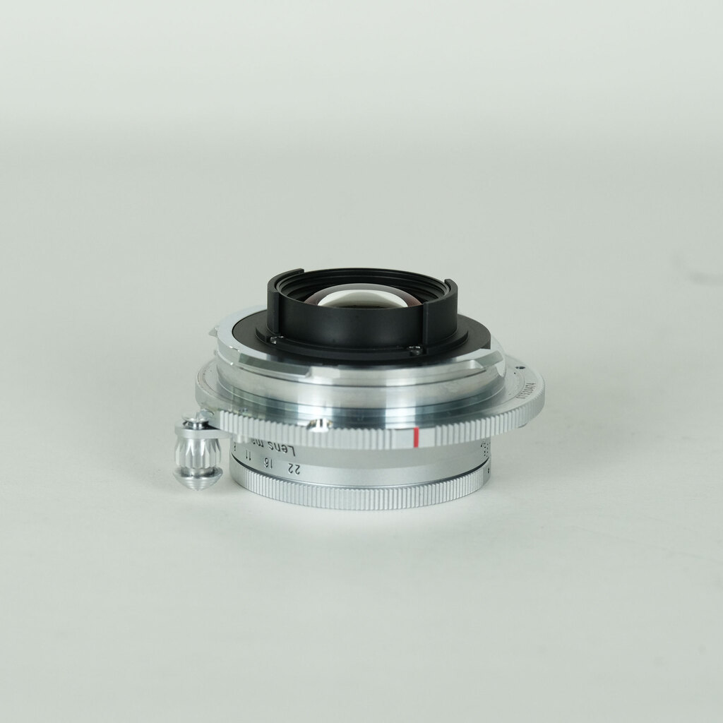 コシナ フォクトレンダー COLOR-SKOPAR 35mm F3.5 Aspherical VM シルバー コシナ フォクトレンダー COLOR-SKOPAR 35mm F3.5 Aspherical VM シルバー