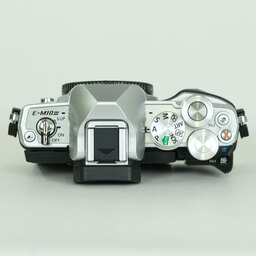 OLYMPUS OM-D E-M10 Mark III OLYMPUS OM-D E-M10 Mark III