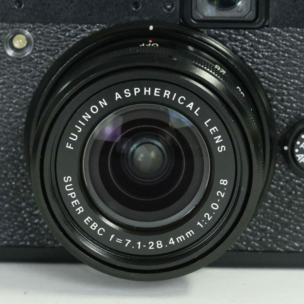 FUJIFILM X10 ブラック