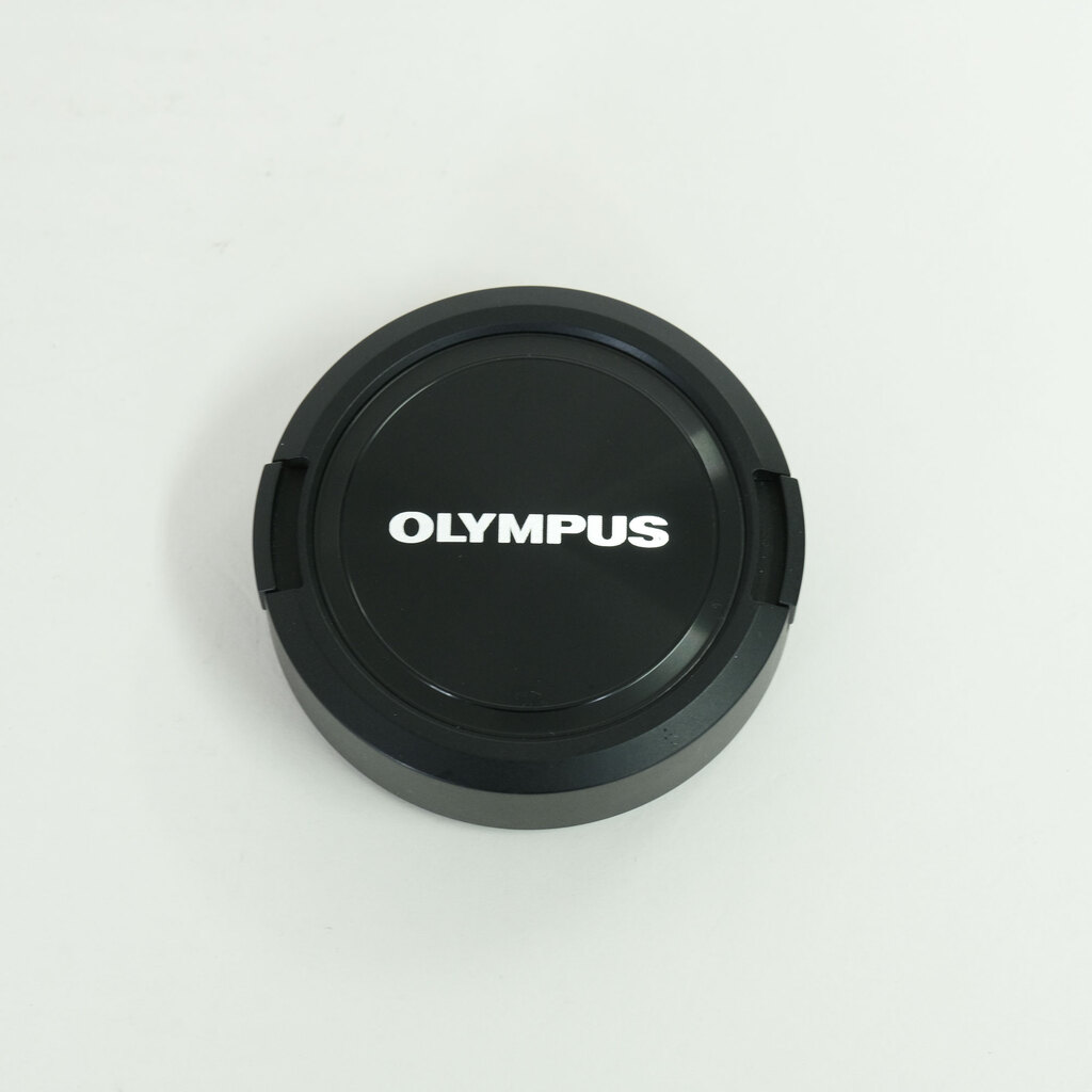 OLYMPUS M.ZUIKO DIGITAL ED 8mm F1.8 Fisheye PRO