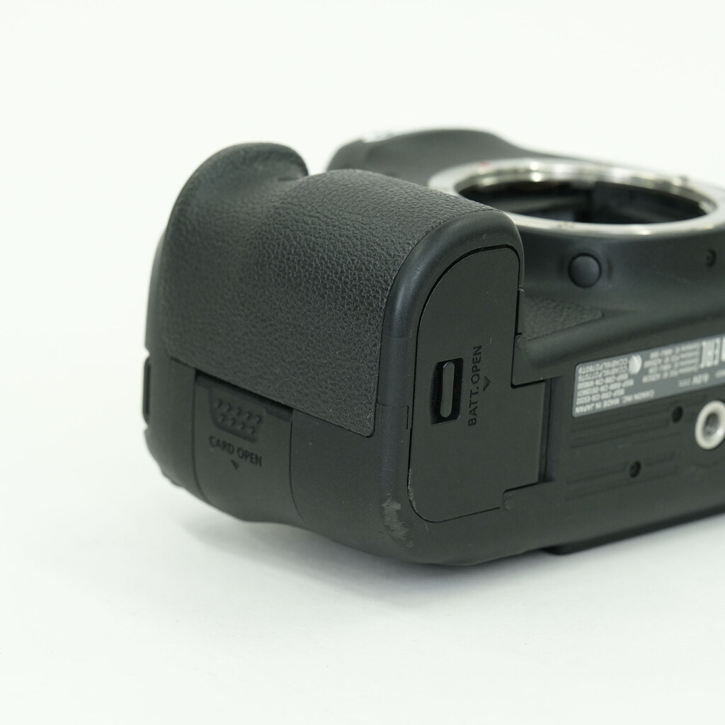 Canon EOS 6D Mark II Canon EOS 6D Mark II