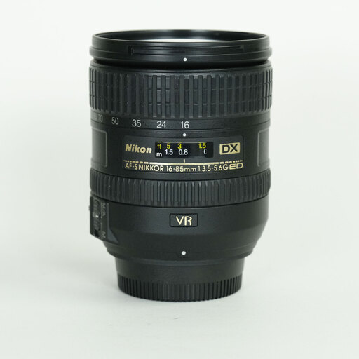 Nikon AF-S DX NIKKOR 16-85mm F3.5-5.6G ED VR