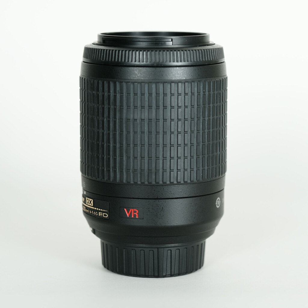 Nikon AF-S DX VR Zoom-Nikkor 55-200mm F4-5.6G IF-ED