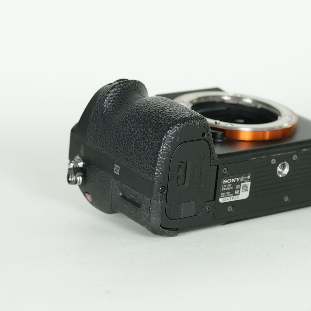 SONY α7 II（ILCE-7M2）