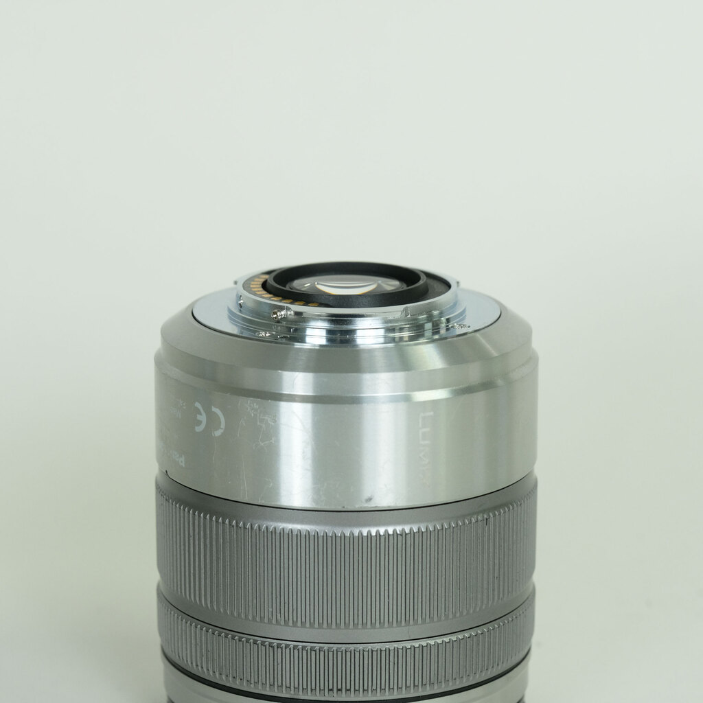 Panasonic LUMIX G VARIO 14-140mm F3.5-5.6 ASPH. POWER O.I.S.  シルバー    H-FS14140-S