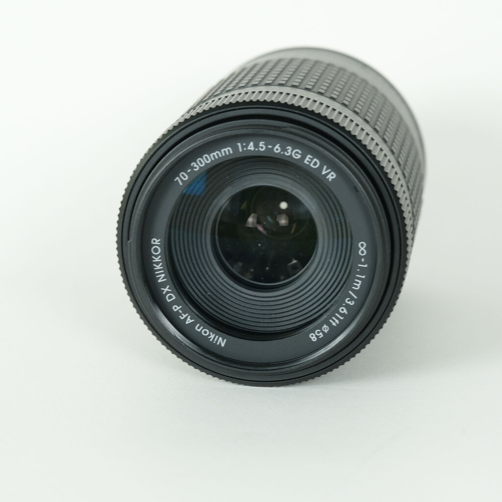 Nikon AF-P DX NIKKOR 70-300mm f/4.5-6.3G ED VR Nikon AF-P DX NIKKOR 70-300mm f/4.5-6.3G ED VR