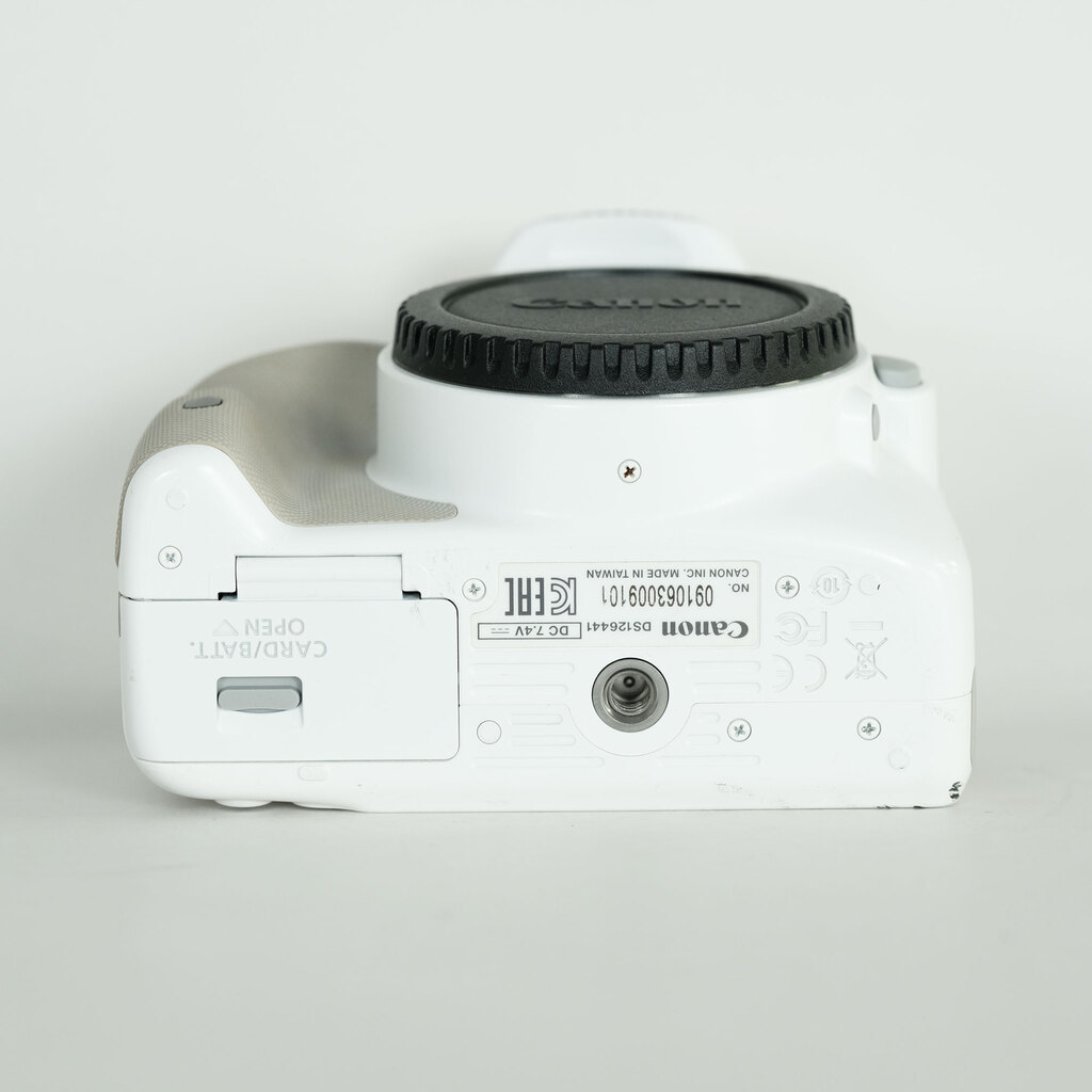 Canon EOS Kiss X7 ボディ ホワイト