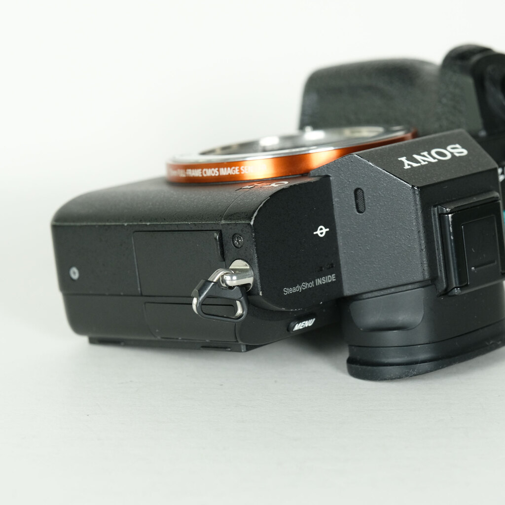 SONY α7 II（ILCE-7M2）の出品 | ONE SCENE（ワンシーン）