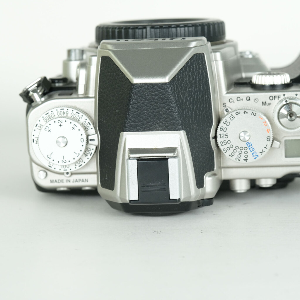 Nikon Dfの出品 | ONE SCENE（ワンシーン）