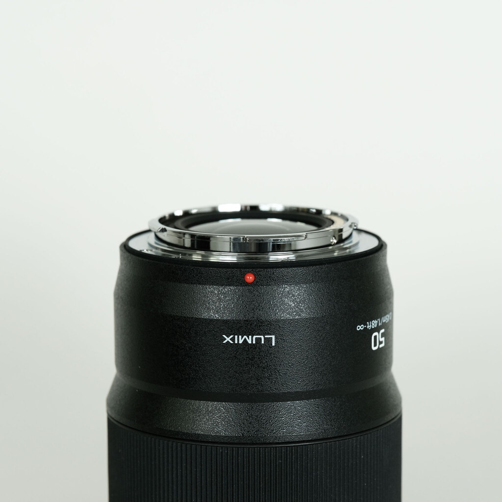 Panasonic LUMIX S 50mm F1.8 Panasonic LUMIX S 50mm F1.8