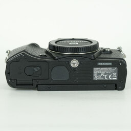 OLYMPUS OM-D E-M5 Mark II