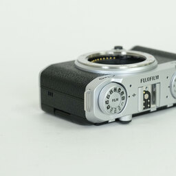 FUJIFILM X-M5