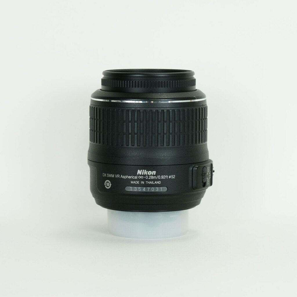 Nikon AF-S DX NIKKOR 18-55mm F3.5-5.6 G VR Nikon AF-S DX NIKKOR 18-55mm F3.5-5.6 G VR