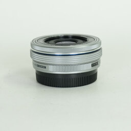 OLYMPUS M.ZUIKO DIGITAL ED 14-42mm F3.5-5.6 EZ シルバー OLYMPUS M.ZUIKO DIGITAL ED 14-42mm F3.5-5.6 EZ シルバー