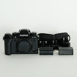 FUJIFILM X-T5 FUJIFILM X-T5