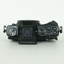 OLYMPUS OM-D E-M5 ボディ ブラック