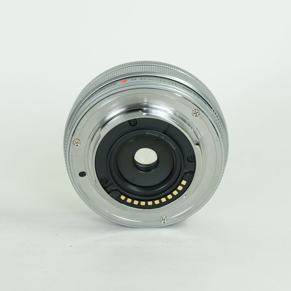 OLYMPUS M.ZUIKO DIGITAL ED 14-42mm F3.5-5.6 EZ シルバー