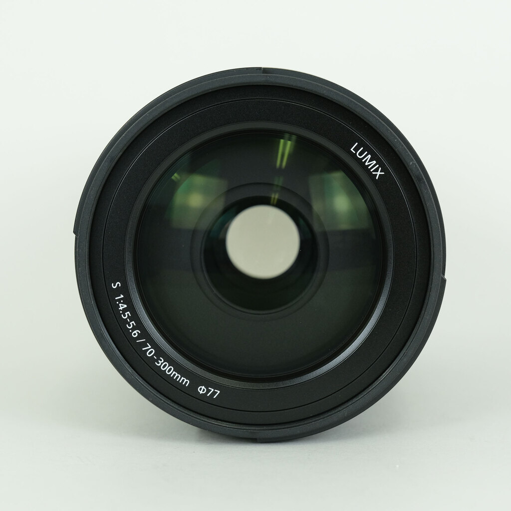 Panasonic LUMIX S 70-300mm F4.5-5.6 MACRO O.I.S.