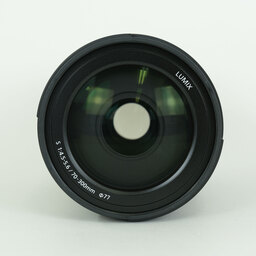 Panasonic LUMIX S 70-300mm F4.5-5.6 MACRO O.I.S.