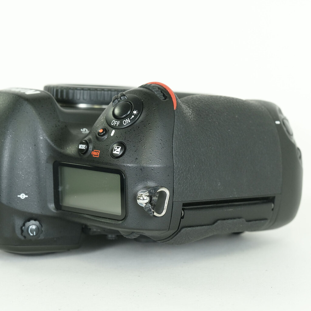Nikon D4S