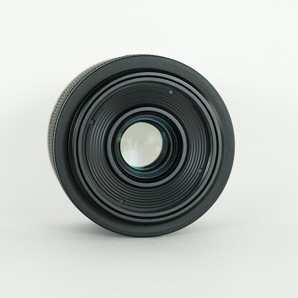 Canon RF35mm F1.8 MACRO IS STM