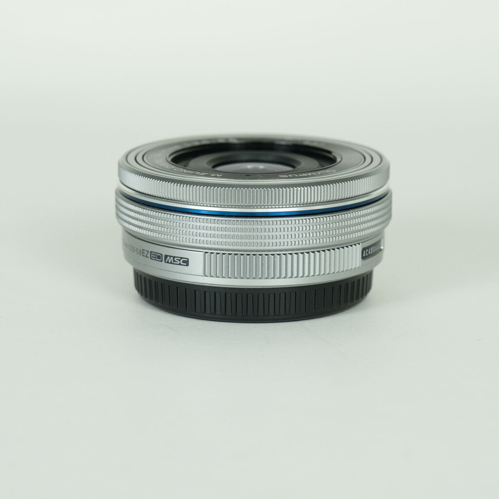OLYMPUS M.ZUIKO DIGITAL ED 14-42mm F3.5-5.6 EZ �V���o�[