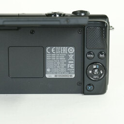 Canon EOS M100 Canon EOS M100